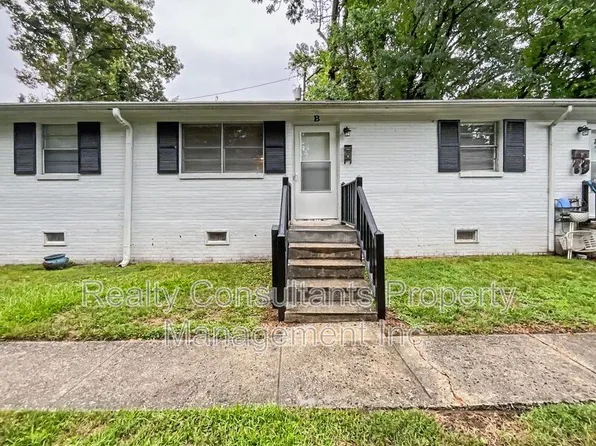 1813 Walker Ave APT B, Greensboro, NC 27403