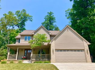 1288 Viefield Dr, Lake Orion, MI 48362