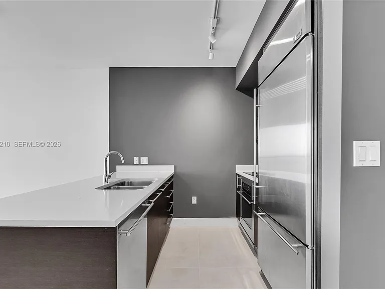 500 Brickell Ave #2700 — Photo 10