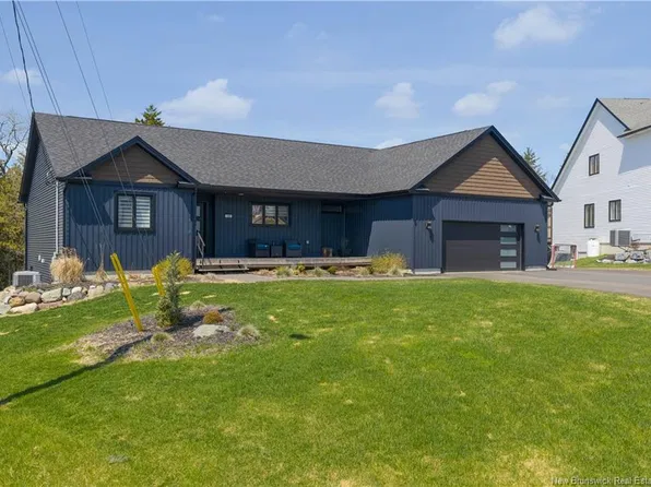 136 Montana Dr, Quispamsis, NB E2E 0W2