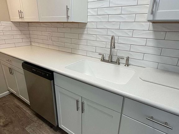 3rd image of 1235 Riverside Dr APT C1