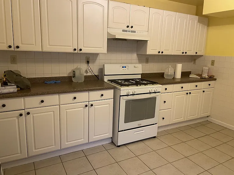 18 Grant Ave #2 — Photo 8