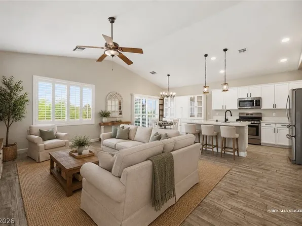 9816 Red Horse St, Las Vegas, NV 89143