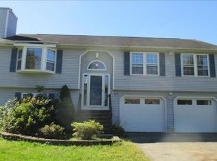 229 Kent Ave, Suffield, CT 06078