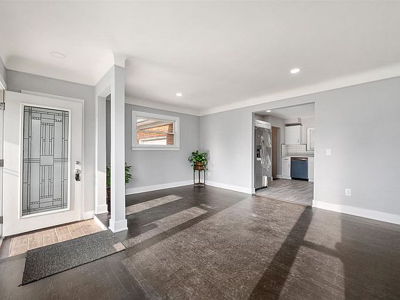 4th image of 25951 Little Mack Ave