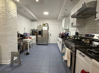 1205 Forest Rd #1, New Haven, CT 06515