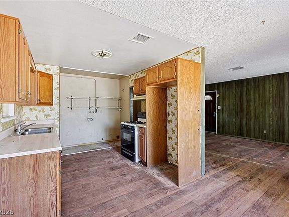 3rd image of 2608 Englestad St