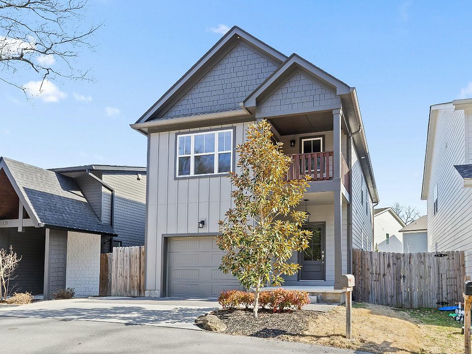1st image of 135 Everly Dr