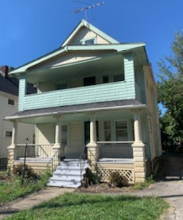 1st image of 11225 Parkview Ave #2