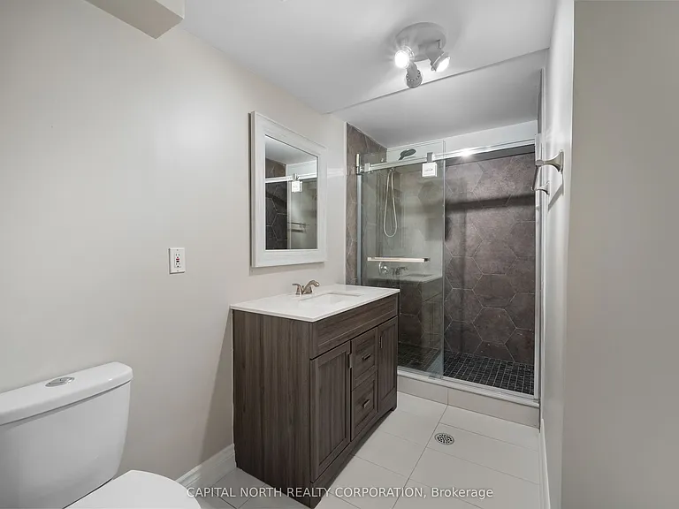 86 Breeze Dr — Photo 30