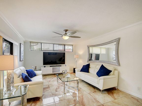 4th image of 3929 Victoria Drive