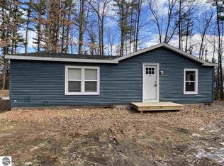 321 Shelby St, Fife Lake, MI 49633