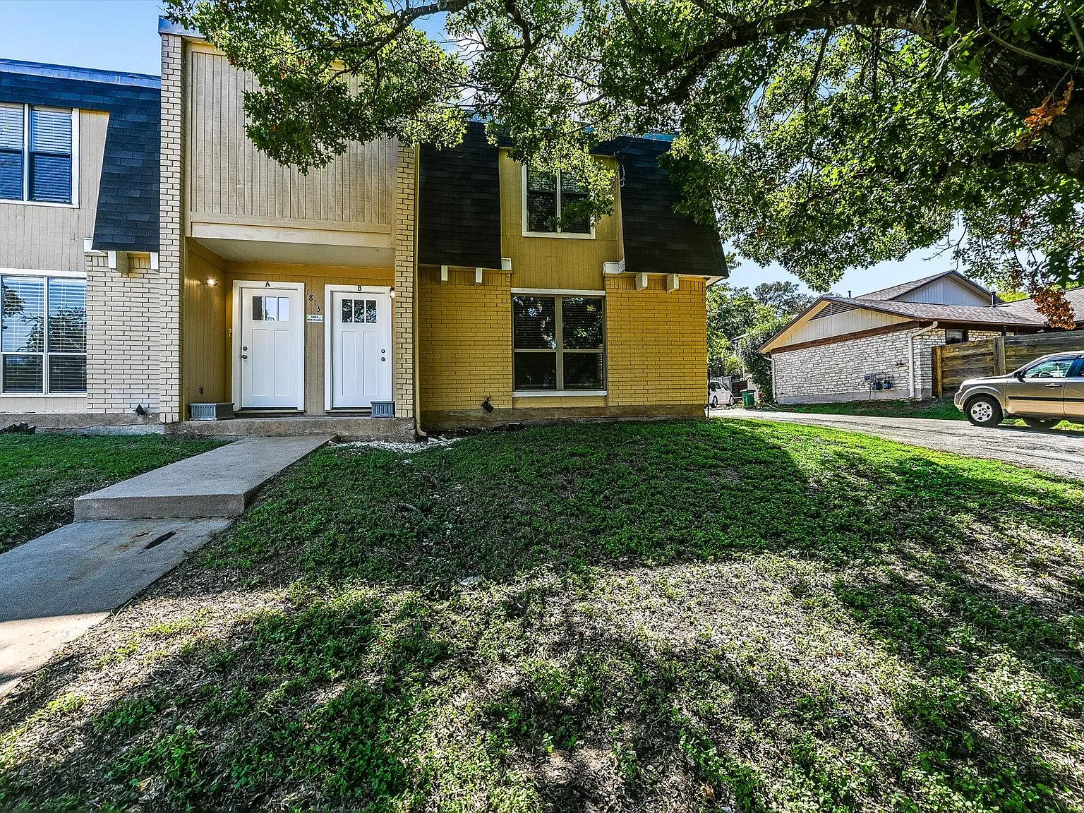 2 bed, 1.5 bath, 1346 sqft, $1,750 — Photo 1
