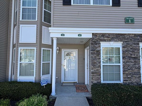 104 Spring Dr