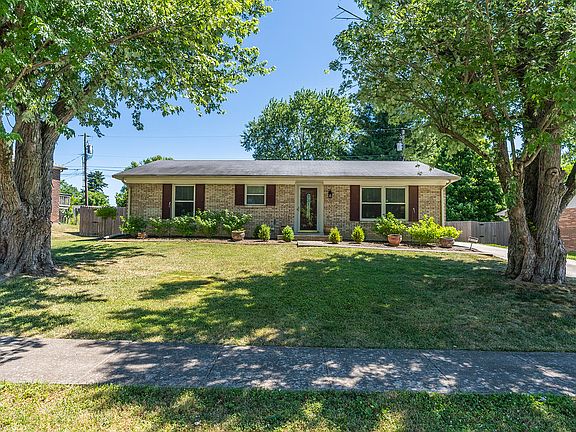 2nd image of 483 Osprey Cir