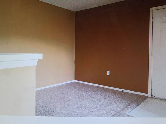 4th image of 4107 Chatham Oak Ct APT 307