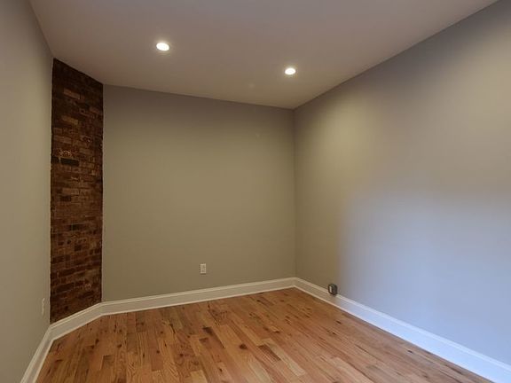 4th image of 182 Franklin St #E16