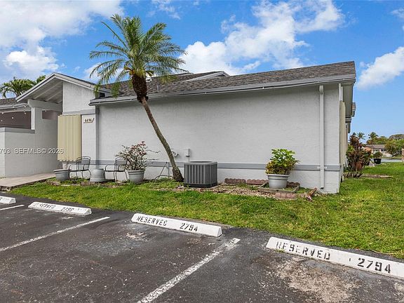 4th image of 6696 SW 152nd Pl Unit 27-96