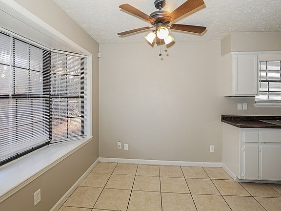 5th image of 266 Montego Cir