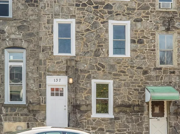137 Vassar St, Philadelphia, PA 19128