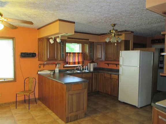 5th image of 1289 W County Road 300 N