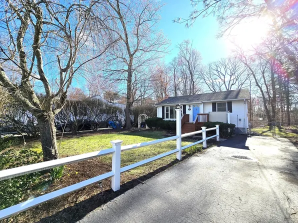 595 South St, Holbrook, MA 02343