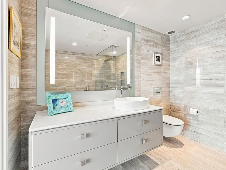 1151 Georgia St W #5606 — Photo 15