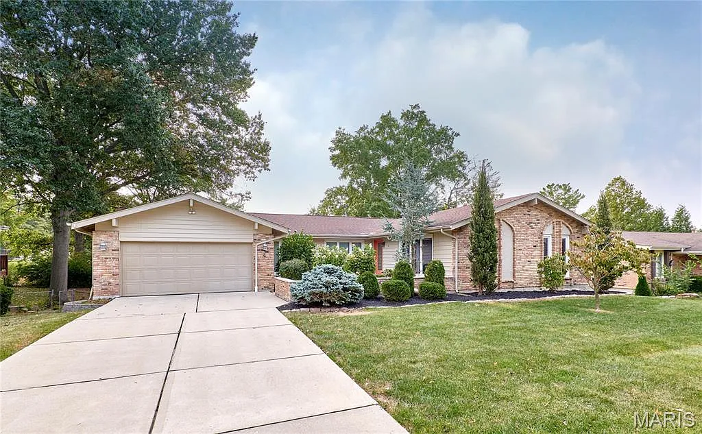 4 Swindon Ct photo 1