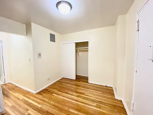 Rented by Bruma Realty LLC | media 11