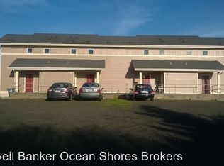 1017 Greenview Ave SW UNIT 102, Ocean Shores, WA 98569