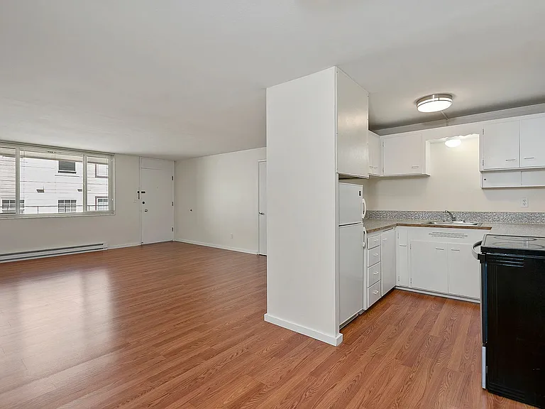 15 W Galer St — Photo 10