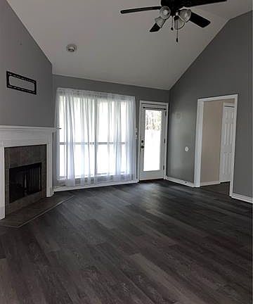 3rd image of 11325 Breeze Dr