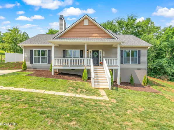 2615 Surftide Dr, Dandridge, TN 37725