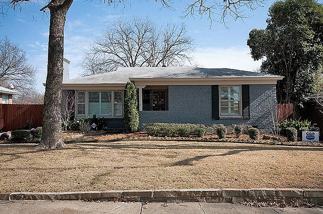 1st image of 9946 Mixon Dr