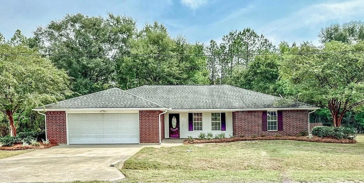 3 bed, 1775 sqft, $1,900 — Photo 1