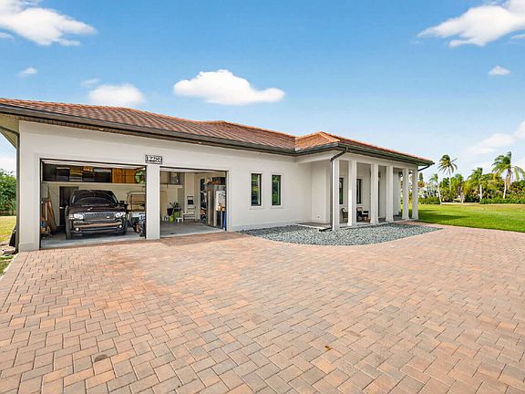 4th image of 12289 Alamansa Ln