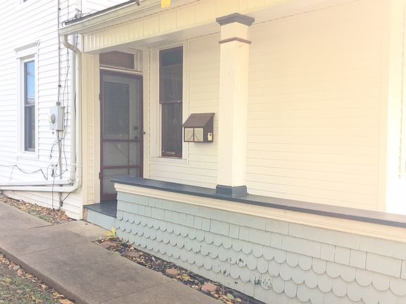 3rd image of 108 N Sycamore St