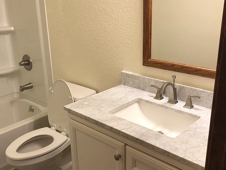 1906 N 42nd St #1C — Photo 13