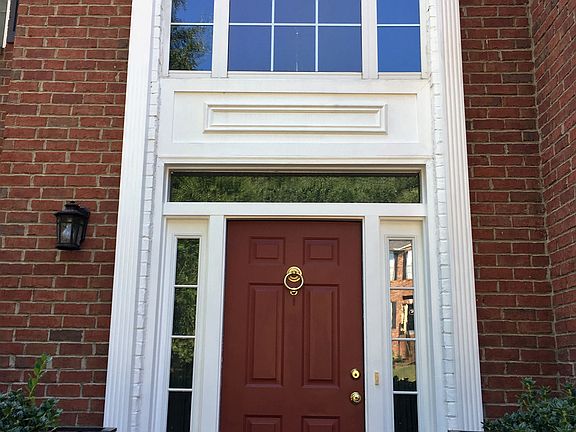 2nd image of 515 Hodges Ct