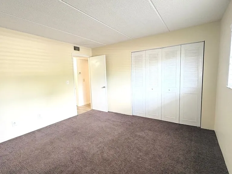 55 Vining Ct #114 — Photo 10