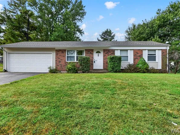3405 Ipswich Ln, Saint Charles, MO 63301