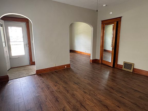 3rd image of 1721 W 16th St