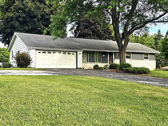 4th image of W225N8303 Longview DRIVE