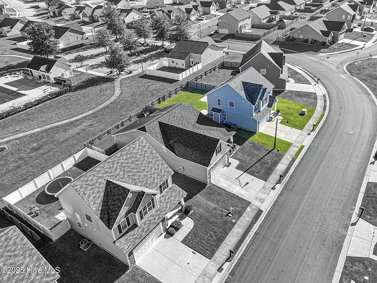 808 Jade Ln — Photo 8