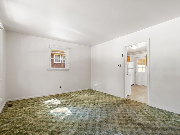 4th image of 516 Parkland Dr