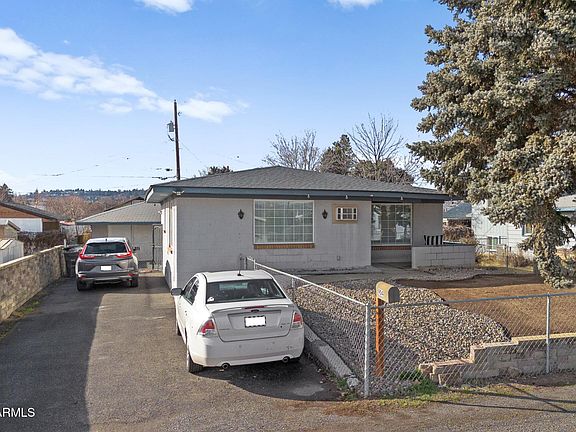 3rd image of 904 N 28th Ave
