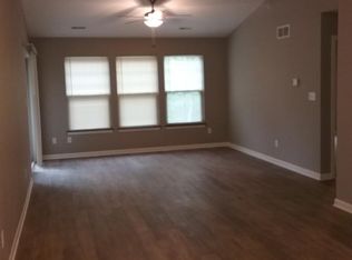 3750 Heatherwood Dr APT D8, Hamburg, NY 14075