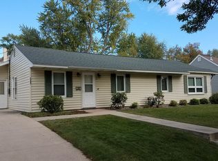 1102 10th Ave NE, Rochester, MN 55906