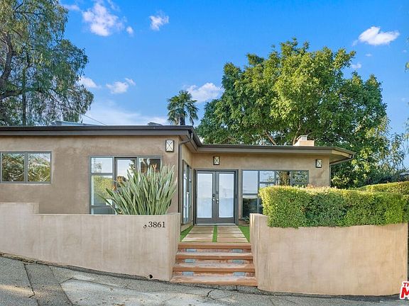 2nd image of 3861 Avenida Del Sol