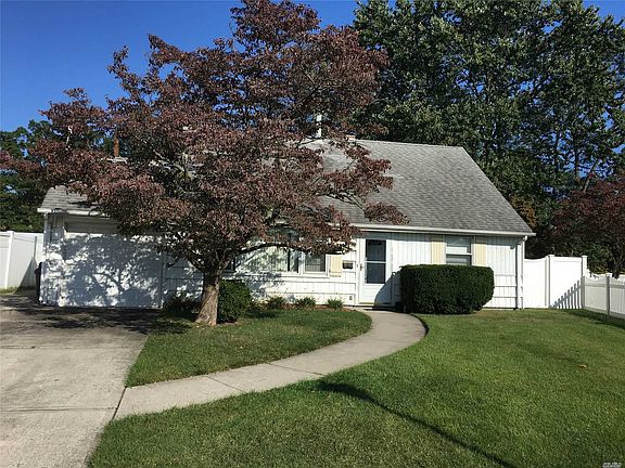 5th image of 3704 Hilaire Way